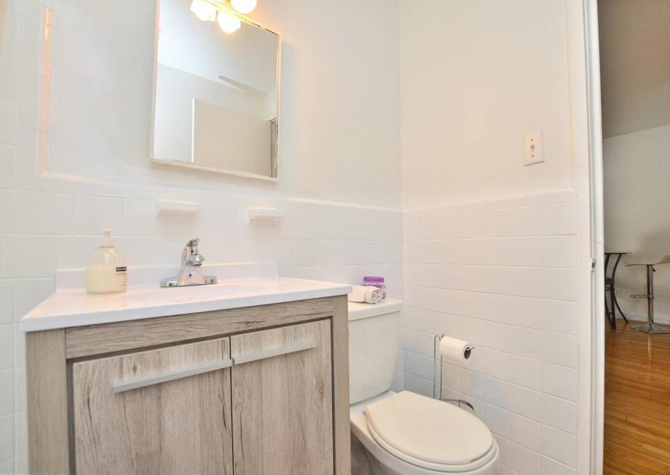 Appartamento Coquette 3.5 Pour 4 Personnes Montréal Esterno foto
